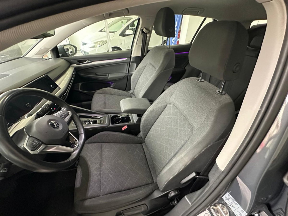 Volkswagen Golf 1.0 eTSI EVO DSG Life (9)