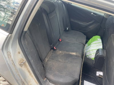 Volkswagen Passat Variant 1.9 TDI/105CV Trendline (10)