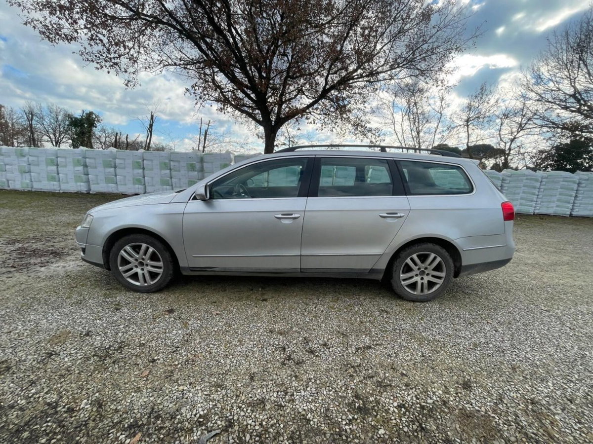 Volkswagen Passat Variant 1.9 TDI/105CV Trendline (2)
