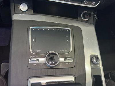Audi Q5 40 TDI quattro Business Sport (14)