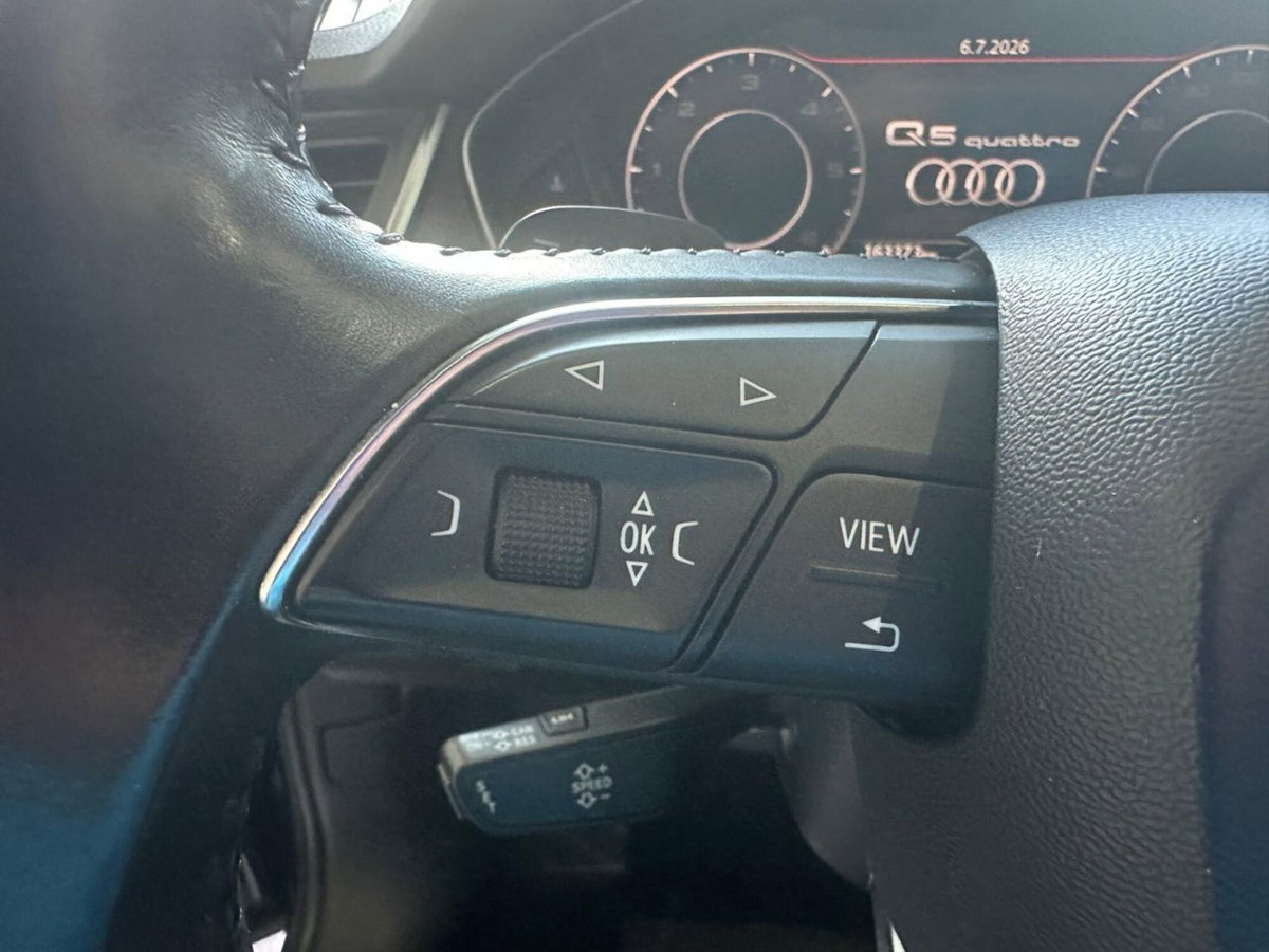 Audi Q5 40 TDI quattro Business Sport (16)