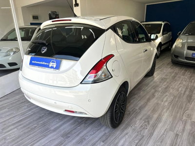 Lancia Ypsilon 1.2 69 CV 5 porte GPL Ecochic Gold (4)