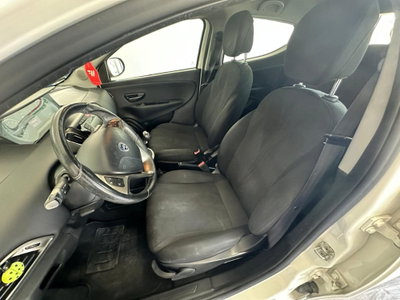 Lancia Ypsilon 1.2 69 CV 5 porte GPL Ecochic Gold (9)