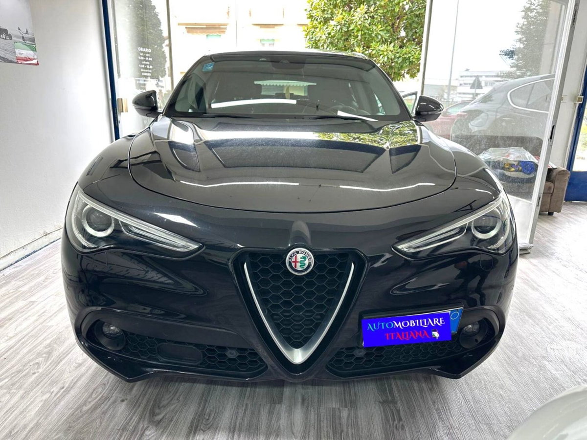 Alfa Romeo Stelvio Stelvio 2.2 Turbodiesel 180 CV AT8 RWD Super (2)