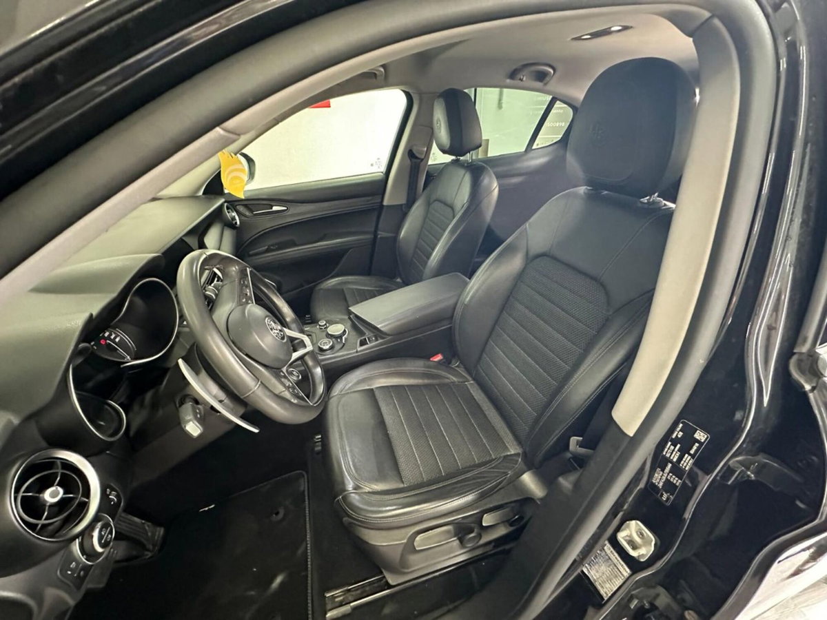 Alfa Romeo Stelvio Stelvio 2.2 Turbodiesel 180 CV AT8 RWD Super (8)