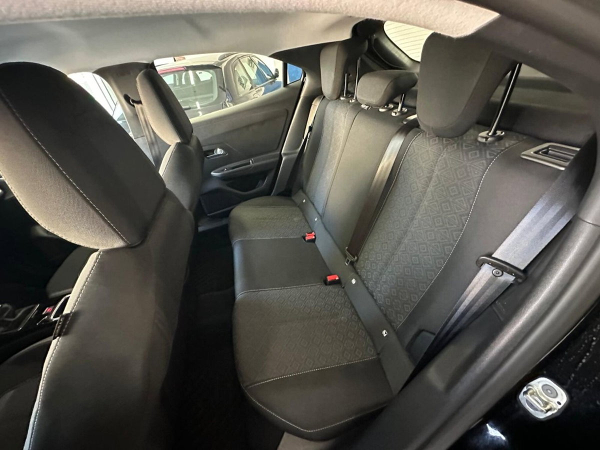 Opel Mokka 1.2 t Edition s&s 100cv (12)