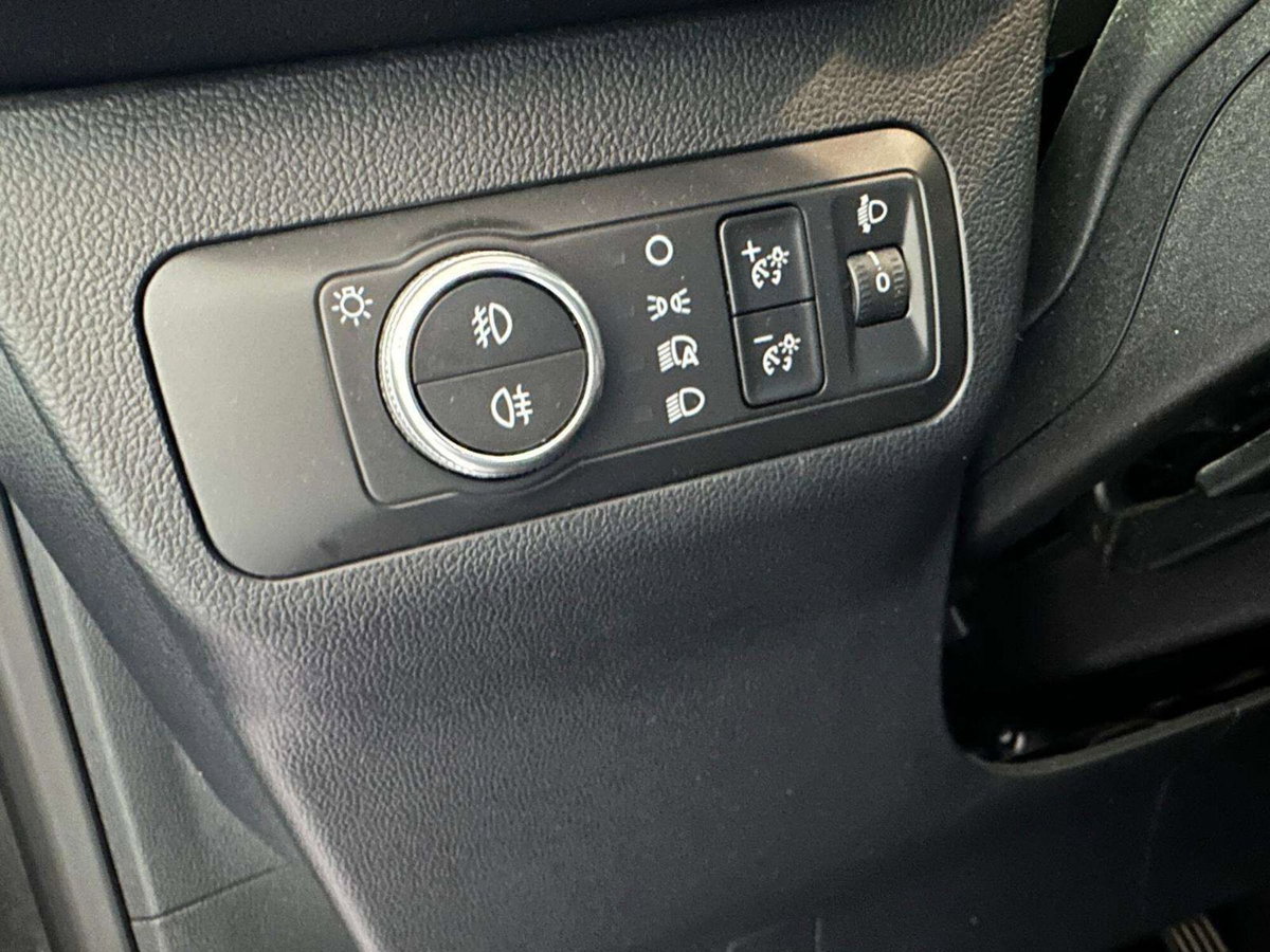 Ford Kuga 1.5 EcoBoost 120 CV 2WD (13)