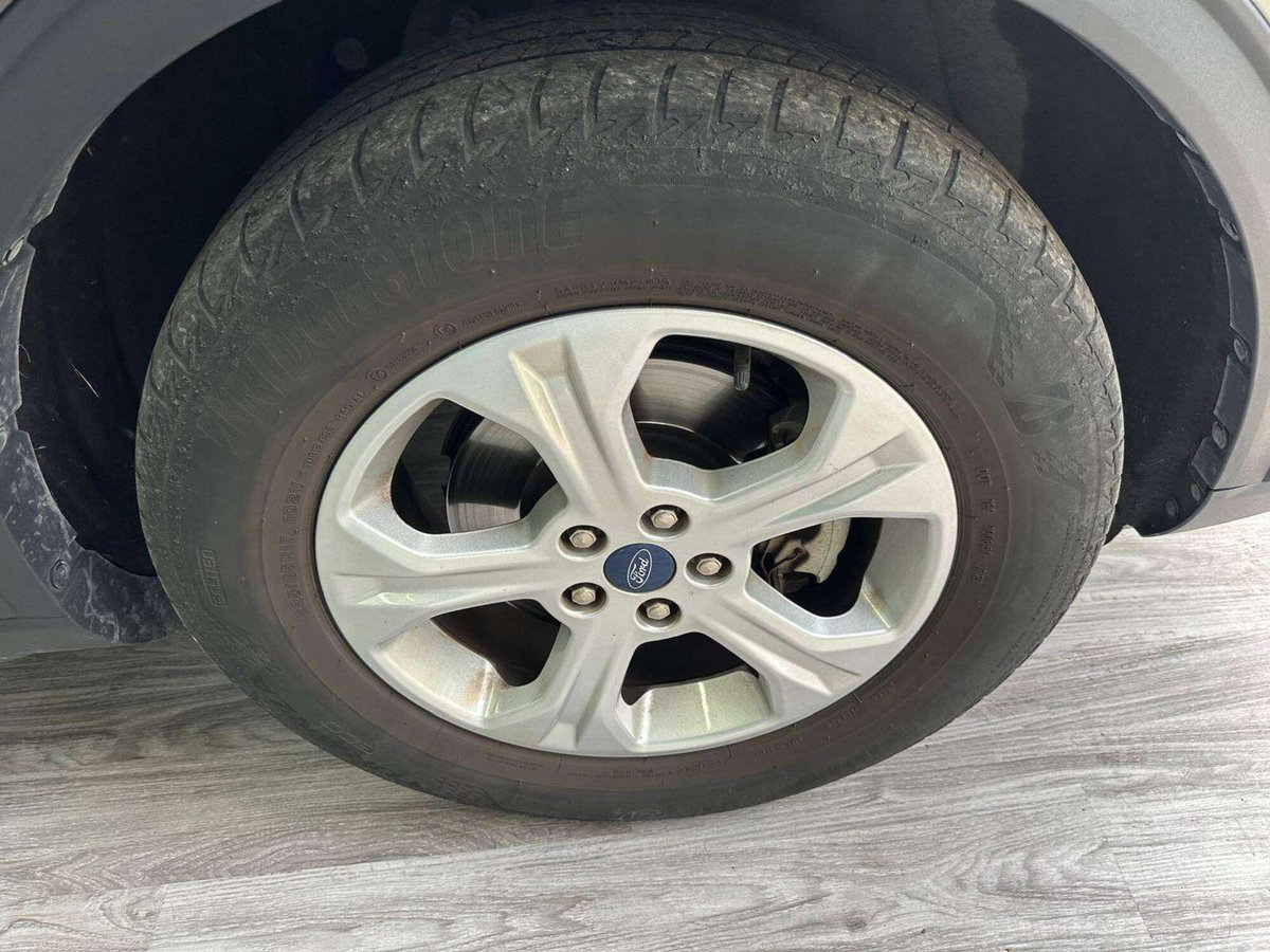 Ford Kuga 1.5 EcoBoost 120 CV 2WD (15)