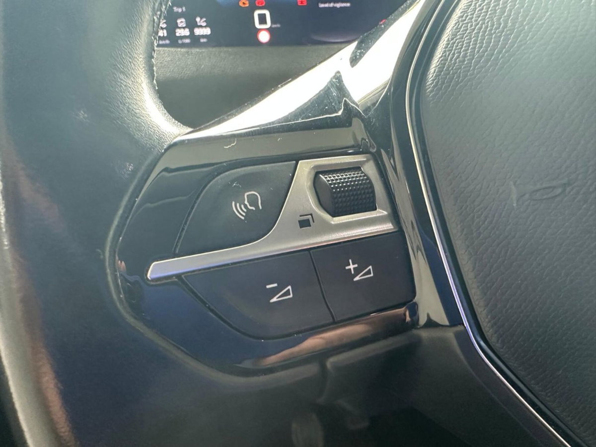 Peugeot 5008 1.5 bluehdi Allure Pack s&s 130cv eat8 (18)