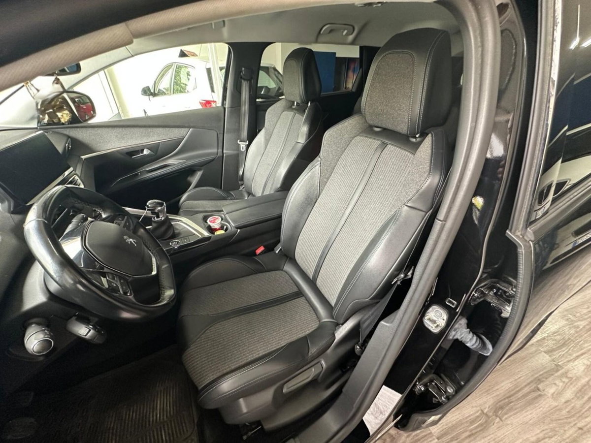 Peugeot 5008 1.5 bluehdi Allure Pack s&s 130cv eat8 (9)