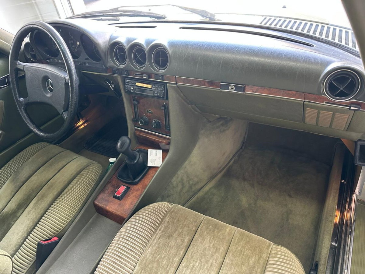 Mercedes-Benz 280 Coupé 280 SLC (11)