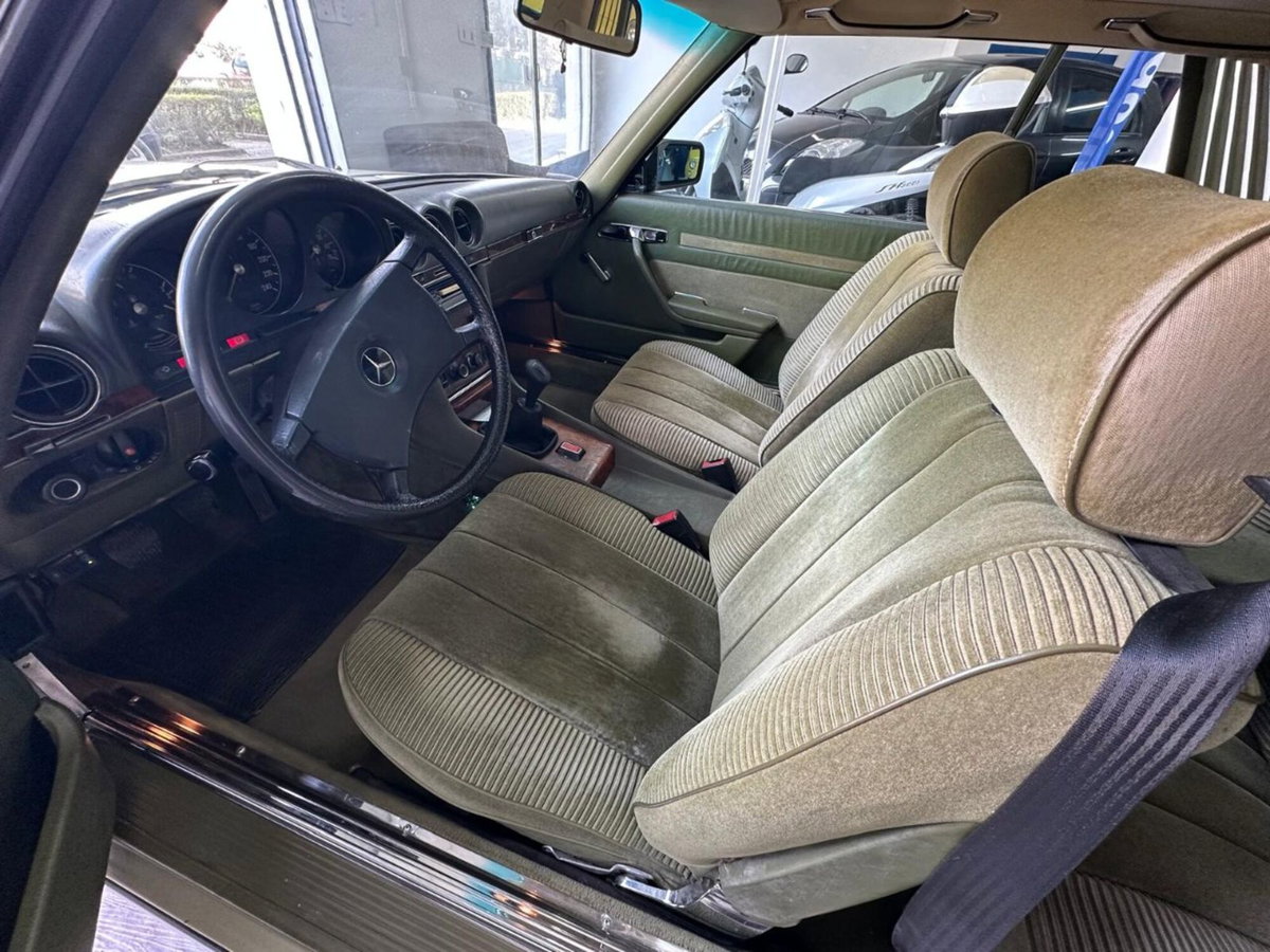 Mercedes-Benz 280 Coupé 280 SLC (7)