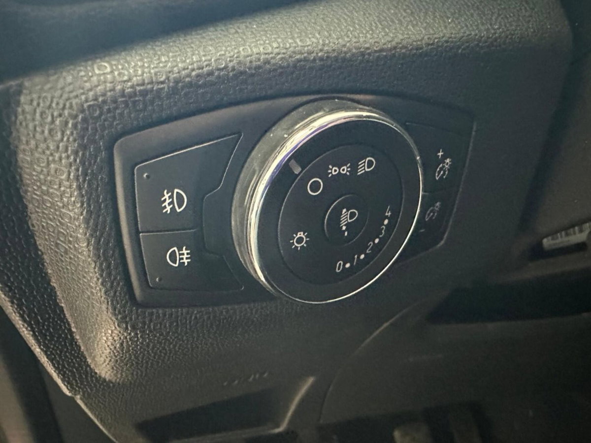 Ford EcoSport 1.5 TDCi 100 CV Start&Stop Plus (14)