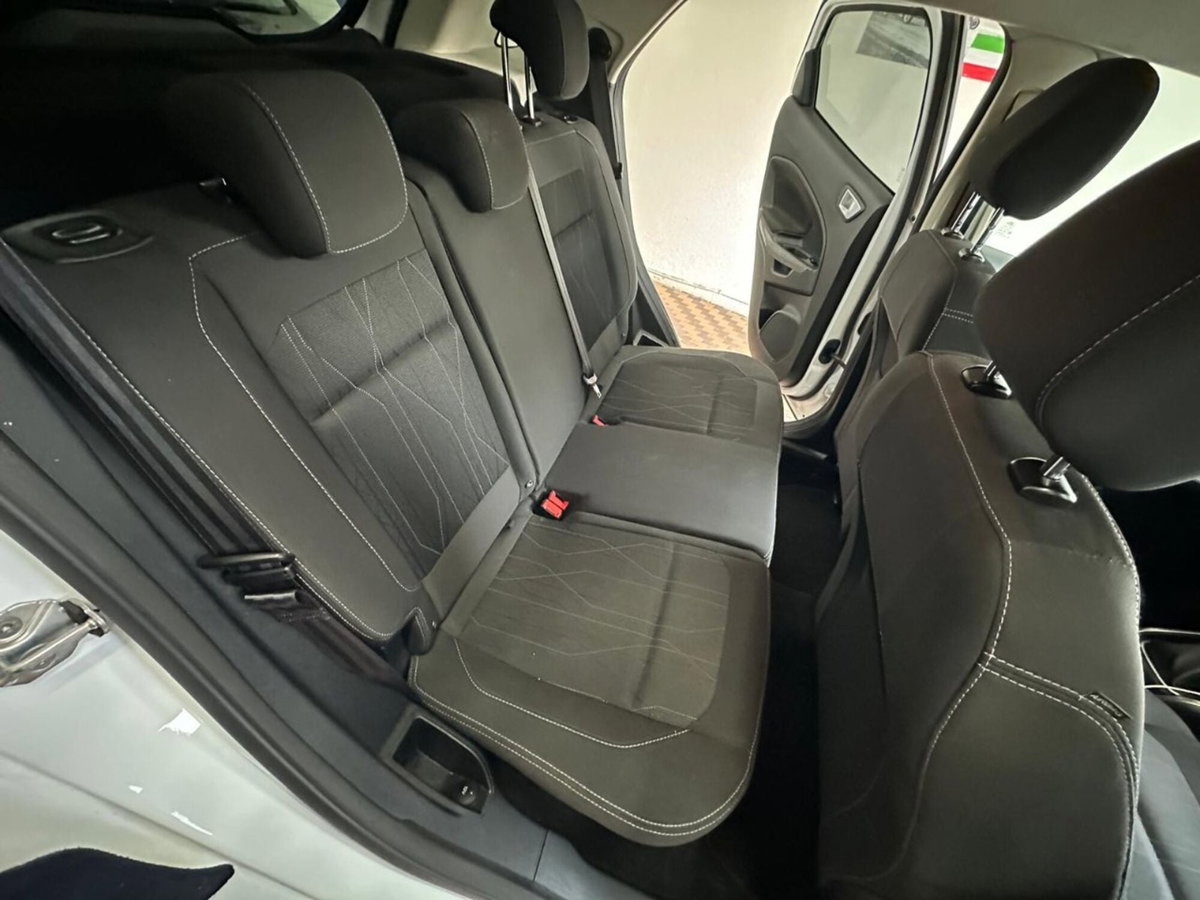 Ford EcoSport 1.5 TDCi 100 CV Start&Stop Plus (9)