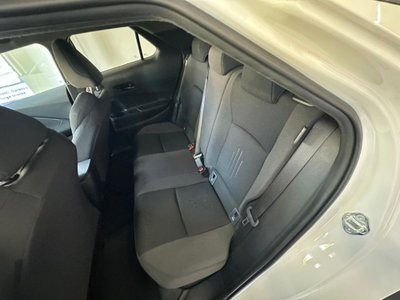 Toyota Toyota C-HR 2.0 hev Trend fwd e-cvt (10)