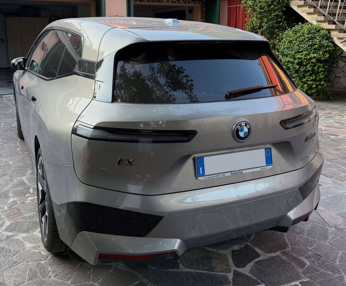 BMW iX M60 (7)