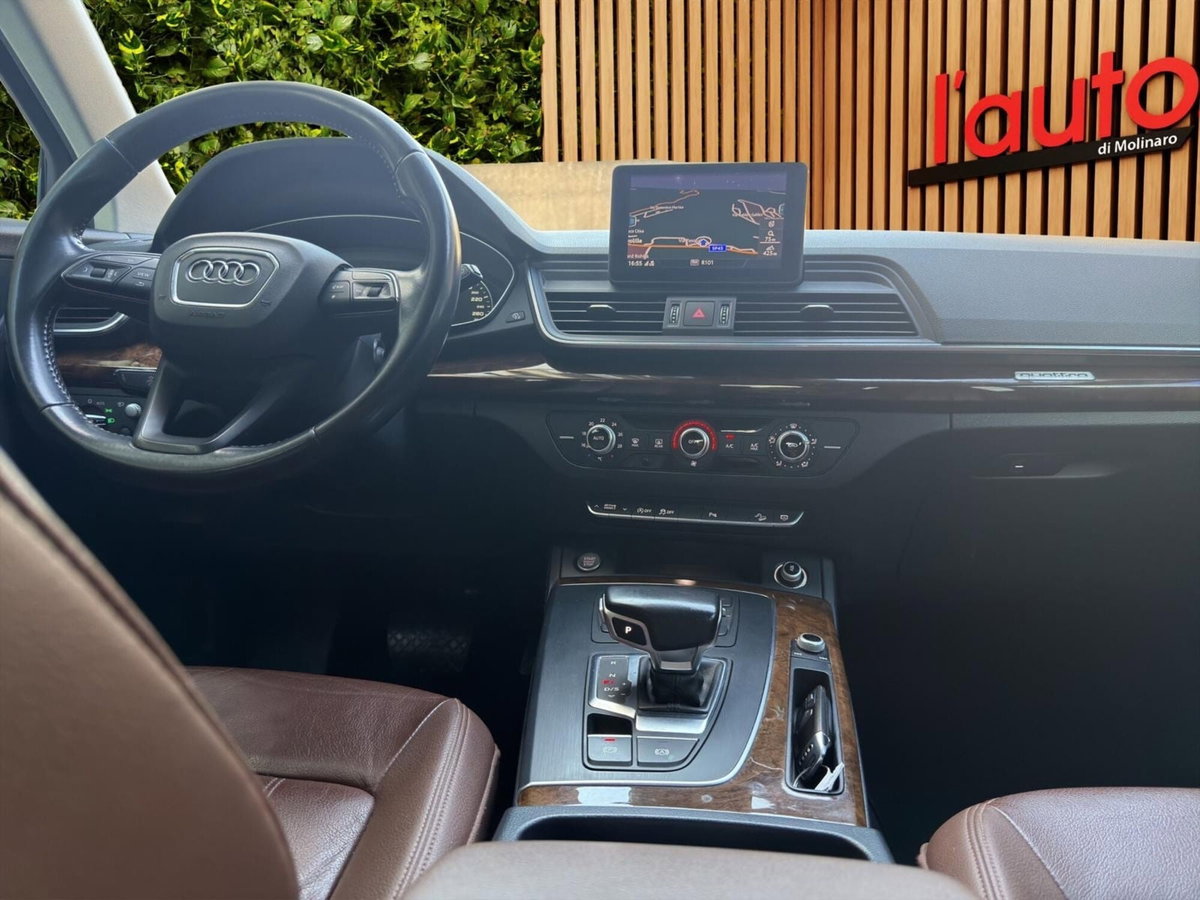 Audi Q5 2.0 TDI 190 CV quattro S tronic Business Sport (13)