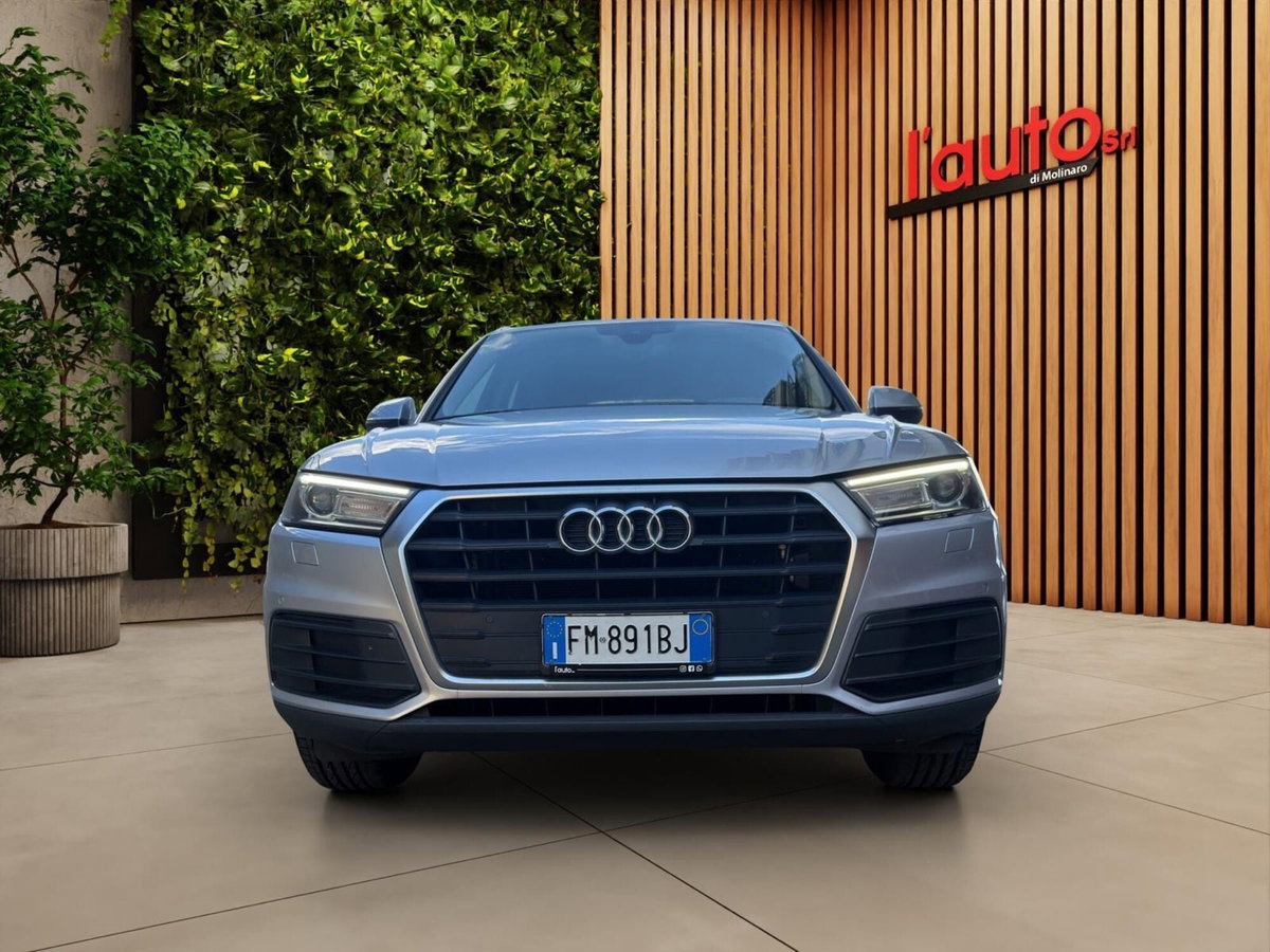 Audi Q5 2.0 TDI 190 CV quattro S tronic Business Sport (2)