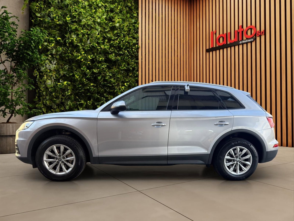 Audi Q5 2.0 TDI 190 CV quattro S tronic Business Sport (8)