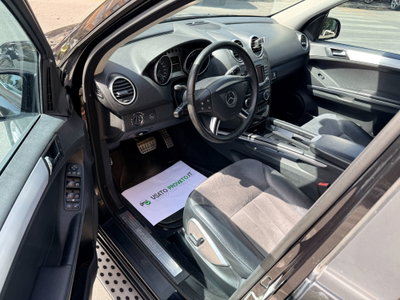 Mercedes-Benz Classe ML 320 CDI Sport (12)