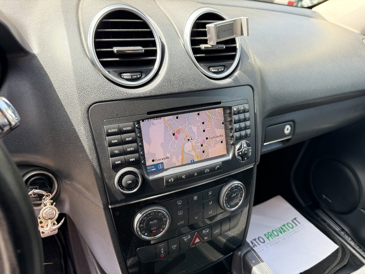 Mercedes-Benz Classe ML 320 CDI Sport (16)