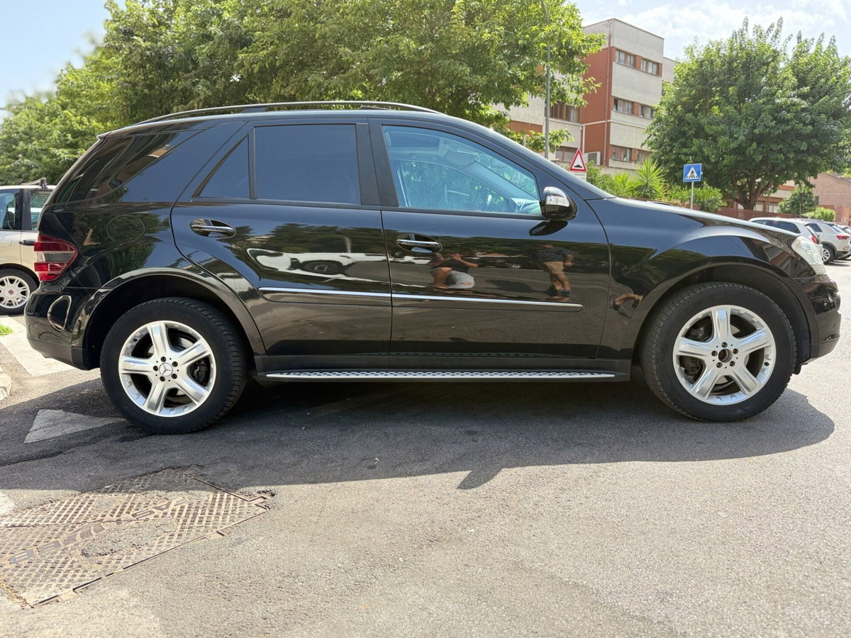 Mercedes-Benz Classe ML 320 CDI Sport (9)