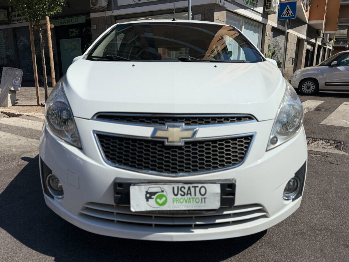 Chevrolet Spark 1.0 LS (2)