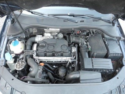 Volkswagen Passat Variant 2.0 TDI DPF DSG Highline (14)
