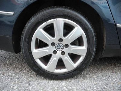 Volkswagen Passat Variant 2.0 TDI DPF DSG Highline (15)