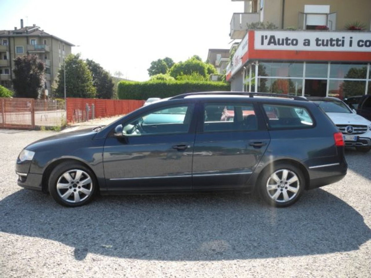 Volkswagen Passat Variant 2.0 TDI DPF DSG Highline (2)