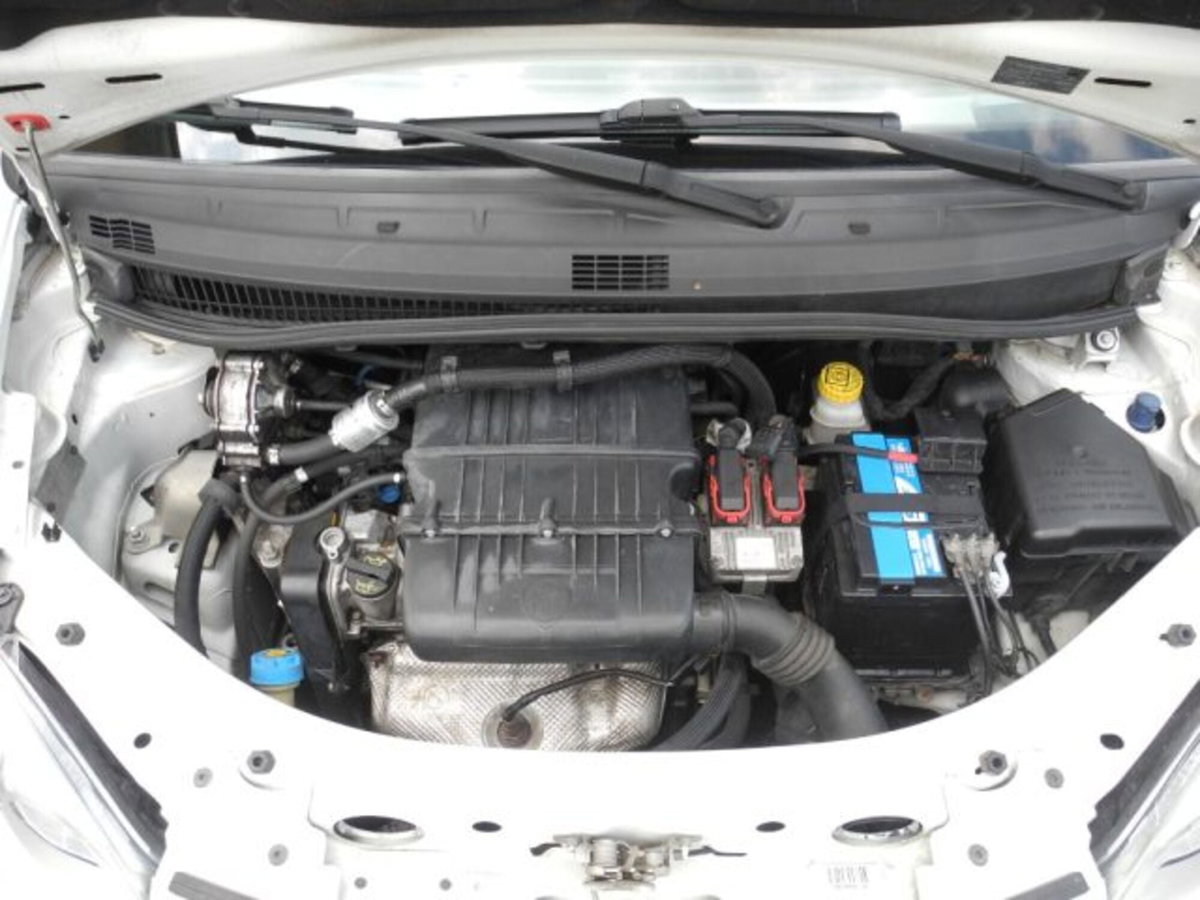 Lancia Musa 1.4 Argento Ecochic GPL (13)