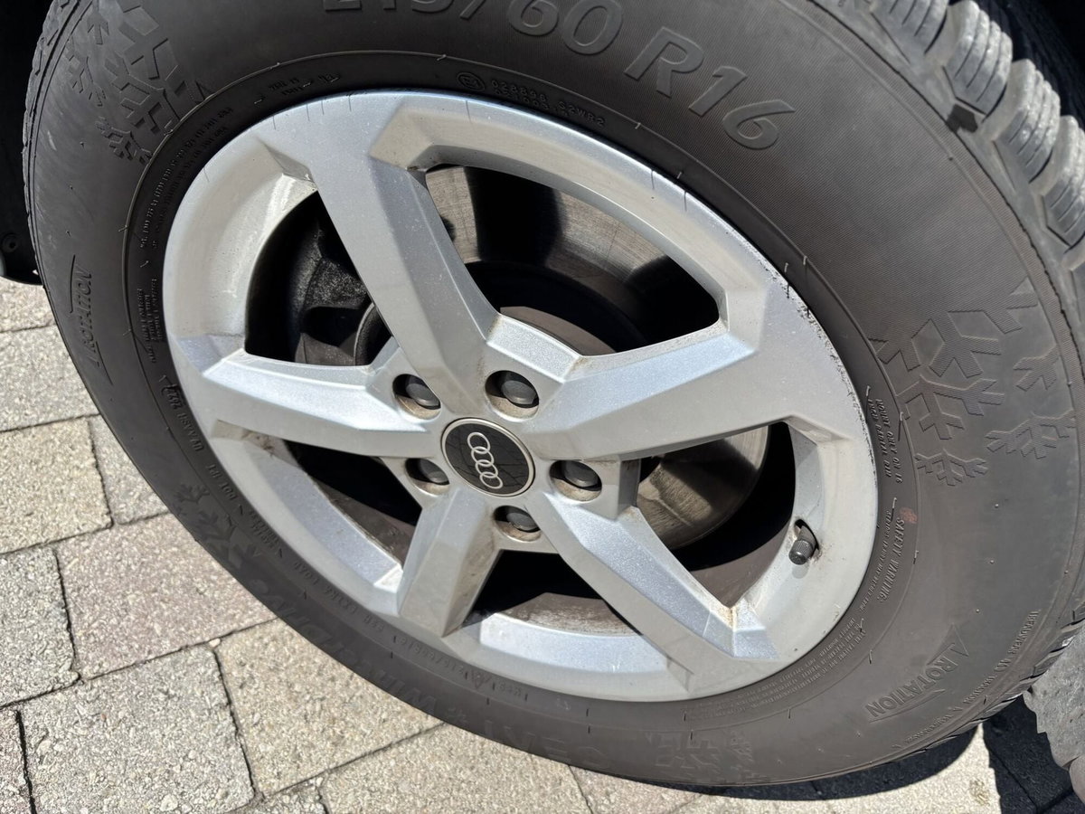Audi Q2 Q2 35 TDI S tronic Business (9)