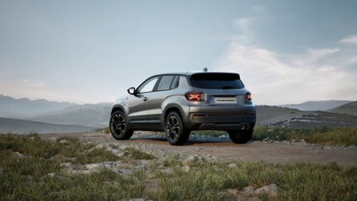 Jeep Avenger 1.2 turbo e-hybrid mhev 85th Anniversary fwd 110cv edct6 (2)