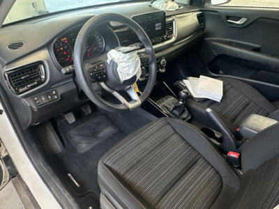Kia Stonic 1.2 DPI Style (16)