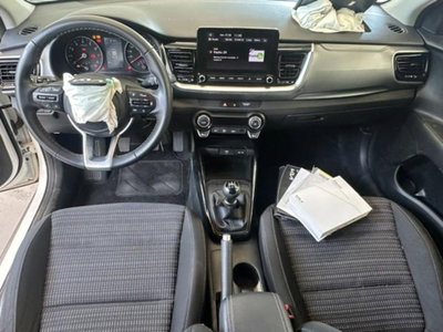 Kia Stonic 1.2 DPI Style (17)