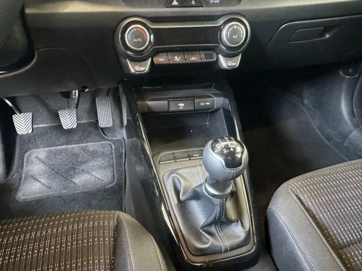 Kia Stonic 1.2 DPI Style (20)