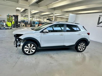 Kia Stonic 1.2 DPI Style (4)