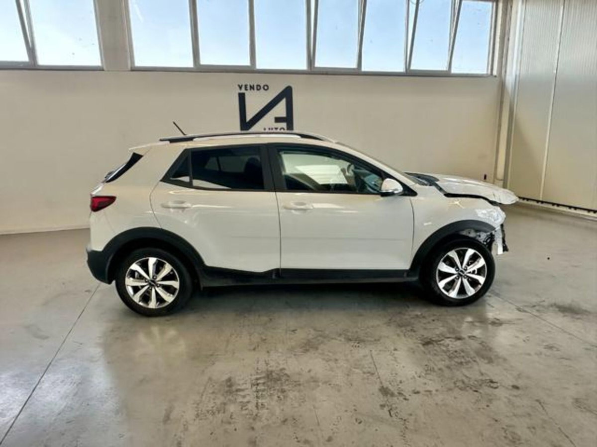 Kia Stonic 1.2 DPI Style (8)