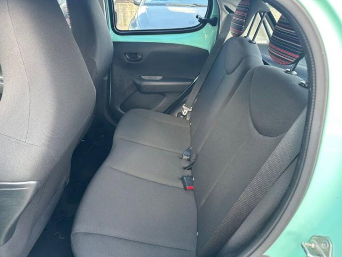 Citroen C1 C1 VTi 72 5 porte Shine (9)