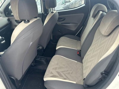 Lancia Ypsilon 1.3 MJT 16V 95 CV 5 porte S&S Elefantino (10)