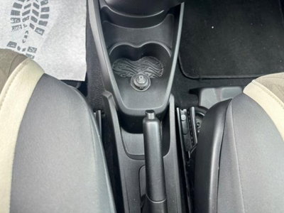 Lancia Ypsilon 1.3 MJT 16V 95 CV 5 porte S&S Elefantino (19)