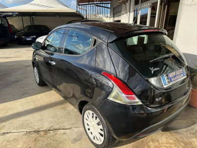 Lancia Ypsilon 1.2 69 CV 5 porte GPL Gold Plus (19)