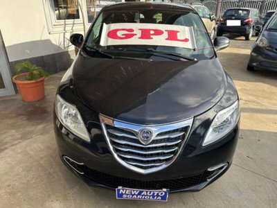 Lancia Ypsilon 1.2 69 CV 5 porte GPL Gold Plus (4)