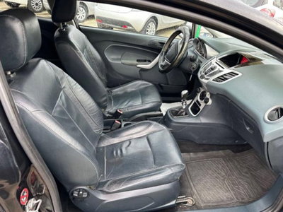 Ford Fiesta 1.4 3 porte Bz.- GPL Titanium (19)