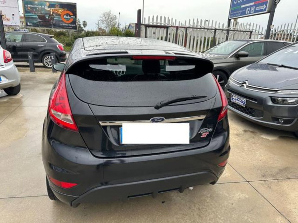 Ford Fiesta 1.4 3 porte Bz.- GPL Titanium (5)