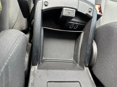 Ford C-Max 1.6 120CV GPL Titanium (20)