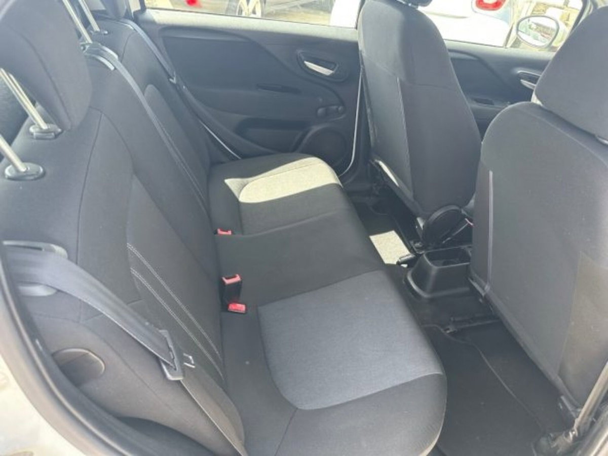 Fiat Punto 1.4 8V 5 porte Natural Power Easy (17)