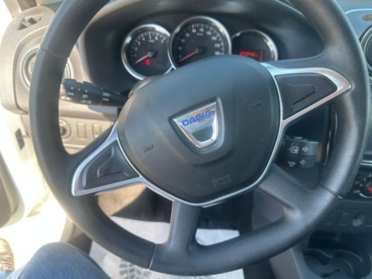 Dacia Sandero 1.5 dCi 8V 75CV Start&Stop Comfort (19)