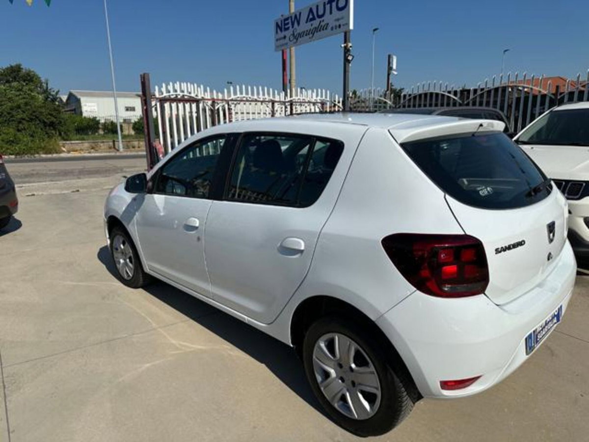 Dacia Sandero 1.5 dCi 8V 75CV Start&Stop Comfort (4)