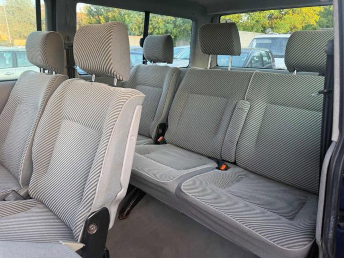 Volkswagen Veicoli Commerciali Transporter Furgone 2.5 cat PL Giard.9p.ti 4file (10)